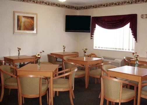 Inn Quality On Hwy 20 Dubuque